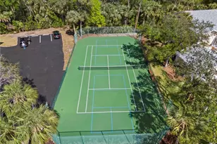 768 Wiggins Lake Dr, Naples, FL 34110 - Photo 30