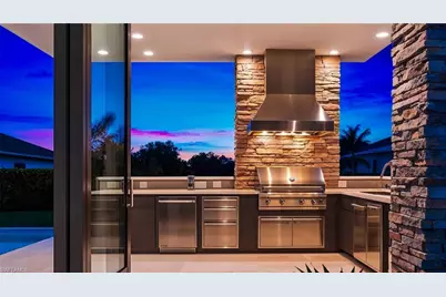 3898 Crayton Rd, Naples, FL 34103 - Photo 34