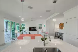 2543 Seychelles Dr, Naples, FL 34112 - Photo 16