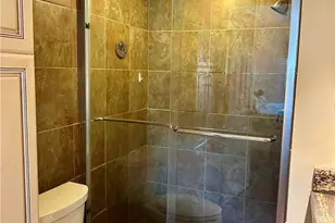 190 Turtle Lake Ct, Naples, FL 34105 - Photo 4