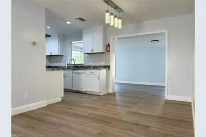 1428 SE 20th Ave, Cape Coral, FL 33990 - Photo 8