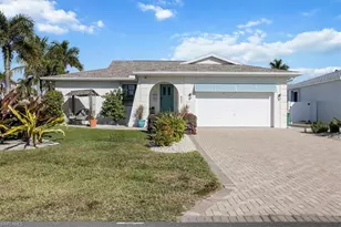 507 99th Ave N, Naples, FL 34108 - Photo 2