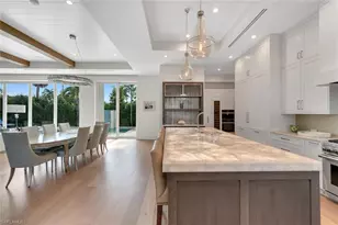 330 Broad Ave N, Naples, FL 34102 - Photo 10