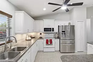 2833 NW 4th Ave, Cape Coral, FL 33993 - Photo 10