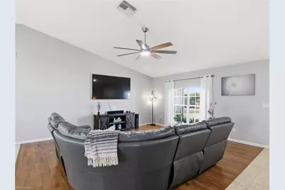 2833 NW 4th Ave, Cape Coral, FL 33993 - Photo 4