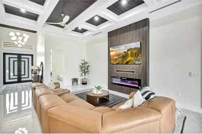 2546 4th St NW, Naples, FL 34120 - Photo 4