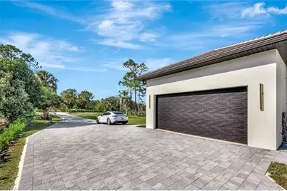 2546 4th St NW, Naples, FL 34120 - Photo 2