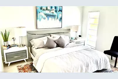 High Point Cir High Point Cir W #304, Naples, FL 34103 - Photo 4