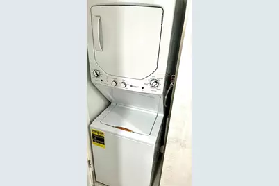 High Point Cir High Point Cir W #304, Naples, FL 34103 - Photo 8