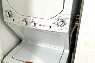 High Point Cir High Point Cir W, Naples, FL 34103 - Photo 8