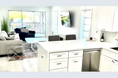 High Point Cir High Point Cir W #304, Naples, FL 34103 - Photo 2