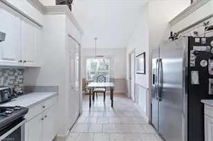 1827 W Crown Pointe Blvd, Naples, FL 34112 - Photo 4