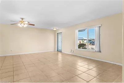 2230 SE 27th Ter, Cape Coral, FL 33904 - Photo 4