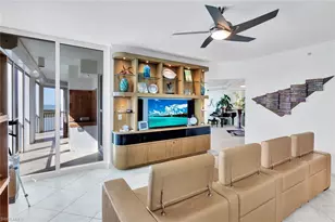 285 Grande Way, Naples, FL 34110 - Photo 16