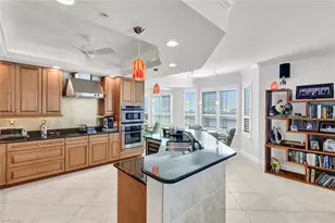 285 Grande Way, Naples, FL 34110 - Photo 14