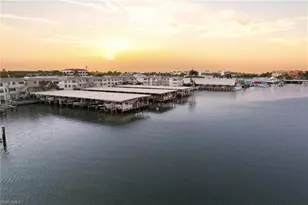 1100 8th Ave S, Naples, FL 34102 - Photo 34