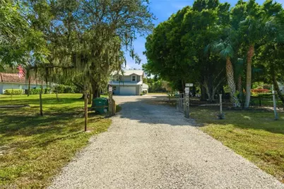 5860 Dogwood Way, Naples, FL 34116 - Photo 22