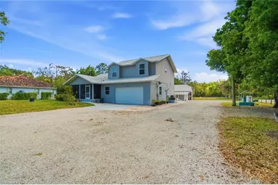 5860 Dogwood Way, Naples, FL 34116 - Photo 4