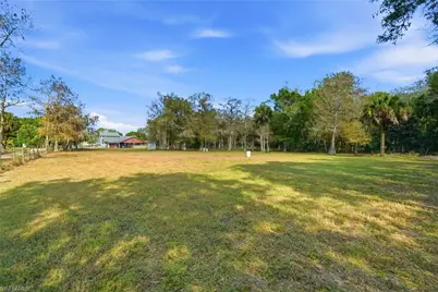 5860 Dogwood Way, Naples, FL 34116 - Photo 18