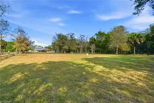 5860 Dogwood Way, Naples, FL 34116 - Photo 18