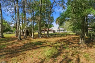 5860 Dogwood Way, Naples, FL 34116 - Photo 16