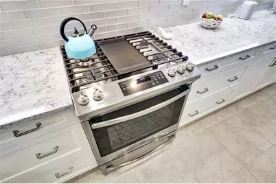 28724 Montecristo Loop, Bonita Springs, FL 34135 - Photo 12