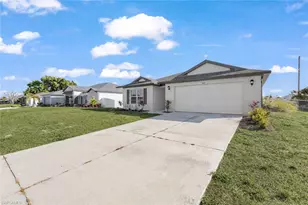 1819 NE 6th Ave, Cape Coral, FL 33909 - Photo 2