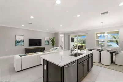 14704 Kelson Cir, Naples, FL 34114 - Photo 10