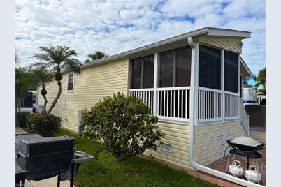 1631 Diamond Lake Cir, Naples, FL 34114 - Photo 4