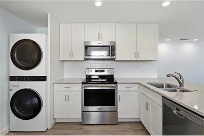 807 106th Ave N, Naples, FL 34108 - Photo 18