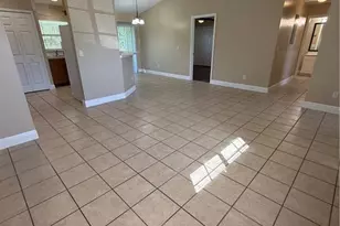 724 Hightower Ave S, Lehigh Acres, FL 33973 - Photo 4