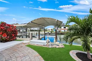 375 Germain Ave, Naples, FL 34108 - Photo 36