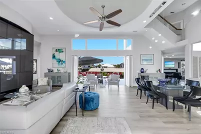 375 Germain Ave, Naples, FL 34108 - Photo 4