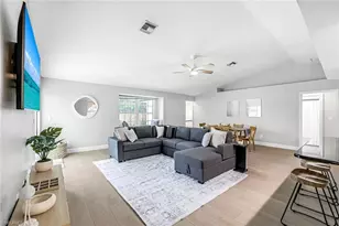 45 Wickliffe Dr, Naples, FL 34110 - Photo 4