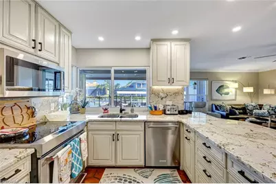 911 Giralda Ct, Marco Island, FL 34145 - Photo 14