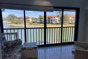 488 Veranda Way, Naples, FL 34104 - Photo 2