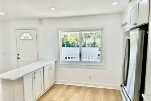 388 Belina Dr, Naples, FL 34104 - Photo 8