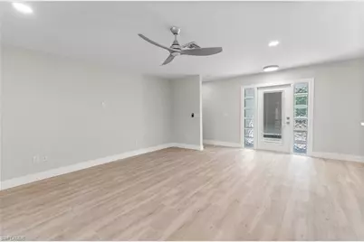 54 Liberty Ln, Naples, FL 34112 - Photo 8