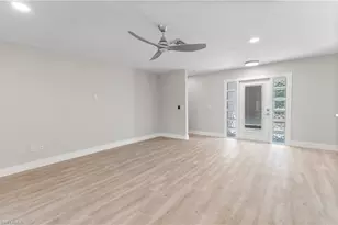 54 Liberty Ln, Naples, FL 34112 - Photo 8