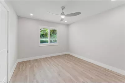 54 Liberty Ln, Naples, FL 34112 - Photo 14