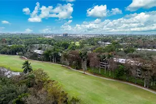 103 Clubhouse Dr, Naples, FL 34105 - Photo 24