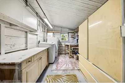 26257 Queen Mary Ln, Bonita Springs, FL 34135 - Photo 12