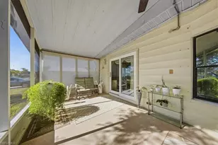 26257 Queen Mary Ln, Bonita Springs, FL 34135 - Photo 6