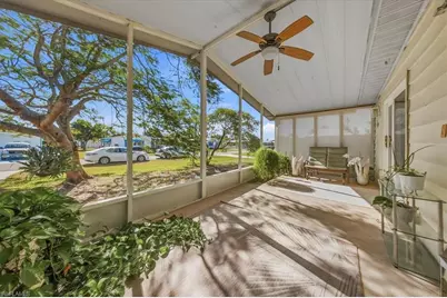 26257 Queen Mary Ln, Bonita Springs, FL 34135 - Photo 8