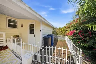 26257 Queen Mary Ln, Bonita Springs, FL 34135 - Photo 14