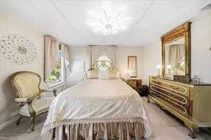 26257 Queen Mary Ln, Bonita Springs, FL 34135 - Photo 16