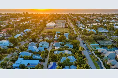 756 8th Ave S, Naples, FL 34102 - Photo 4