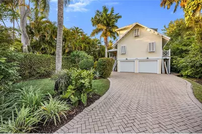 756 8th Ave S, Naples, FL 34102 - Photo 22