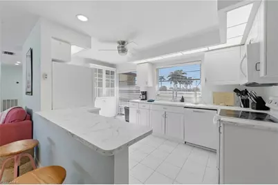 4044 Country Club Blvd, Cape Coral, FL 33904 - Photo 10