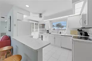 4044 Country Club Blvd, Cape Coral, FL 33904 - Photo 10